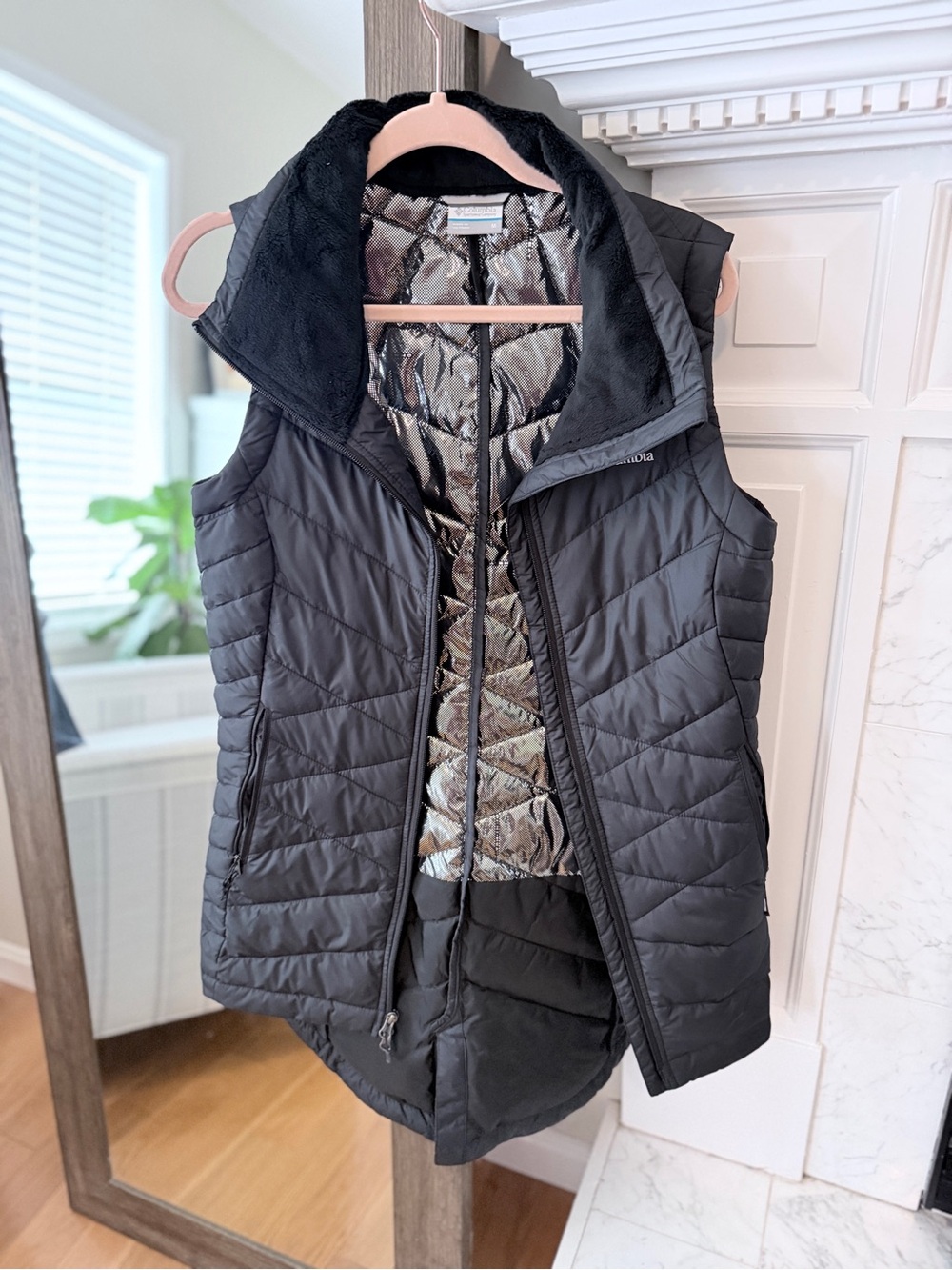 Columbia Black Quilted Insulated Vest with Plush Collar